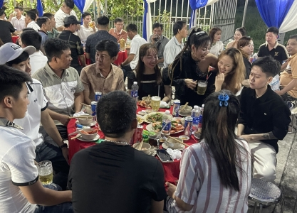 dich-vu-to-chuc-tiec-tai-hai-san-tu-hai-tan-uyen-binh-duong